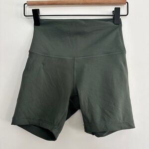Lululemon Wunder Train Short - 4 - Spruce